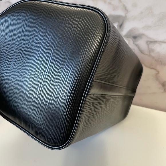 Louis Vuitton speedy 30 black epi - Picture 8 of 16